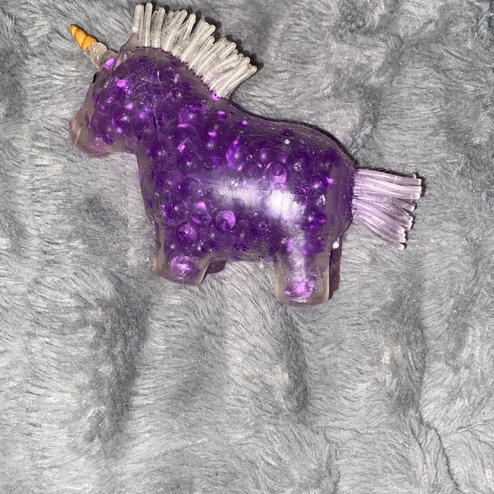 Fidgets - Picture 3 of 4